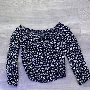 Brandy Melville flower top